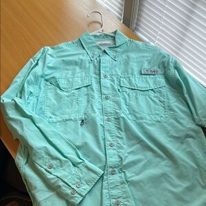 Columbia Aqua Long Sleeve Shirt